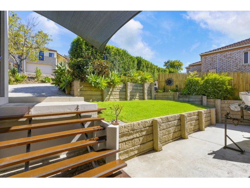 65 Paddington Drive, Carrara QLD 4211