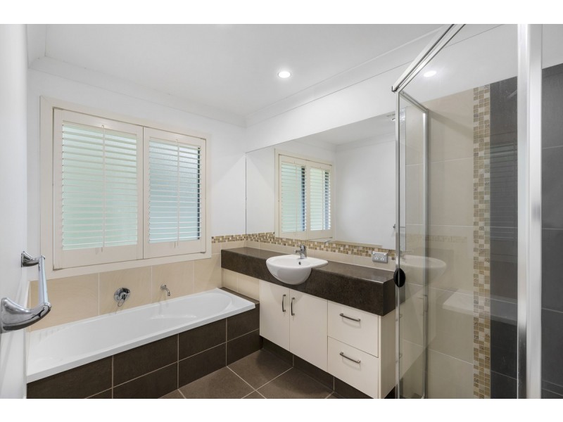 18 Banjo Crescent, Gilston QLD 4211