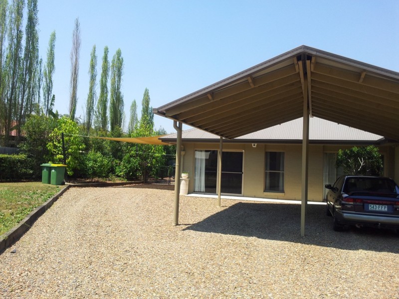 5a Mountain View Crest, Mount Nathan QLD 4211