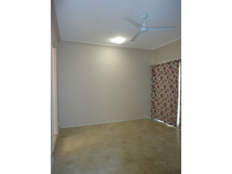 5a Mountain View Crest, Mount Nathan QLD 4211