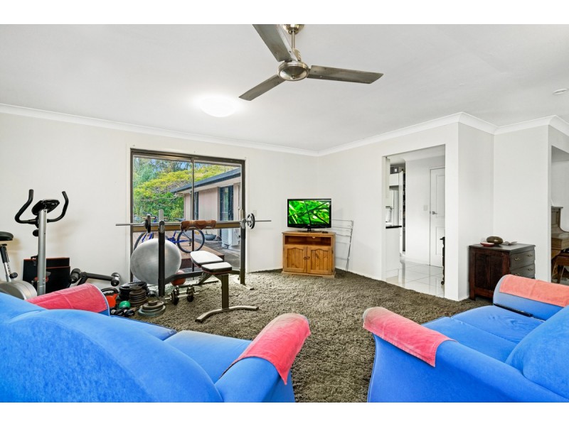 67 Nerang River Drive, Nerang QLD 4211