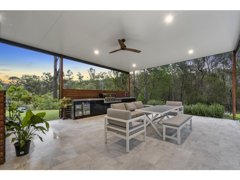 2/48 Brookfield Court, Nerang QLD 4211