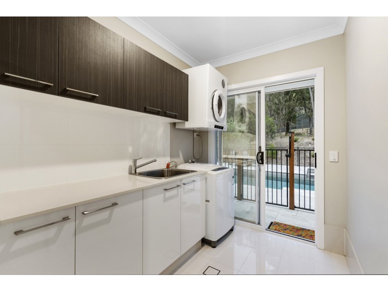 2/48 Brookfield Court, Nerang QLD 4211