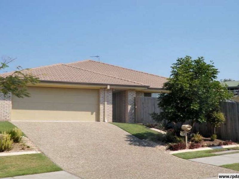 1/11 Gannon Way, Upper Coomera QLD 4209