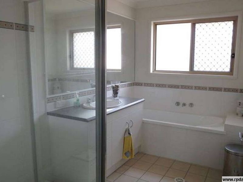 1/11 Gannon Way, Upper Coomera QLD 4209