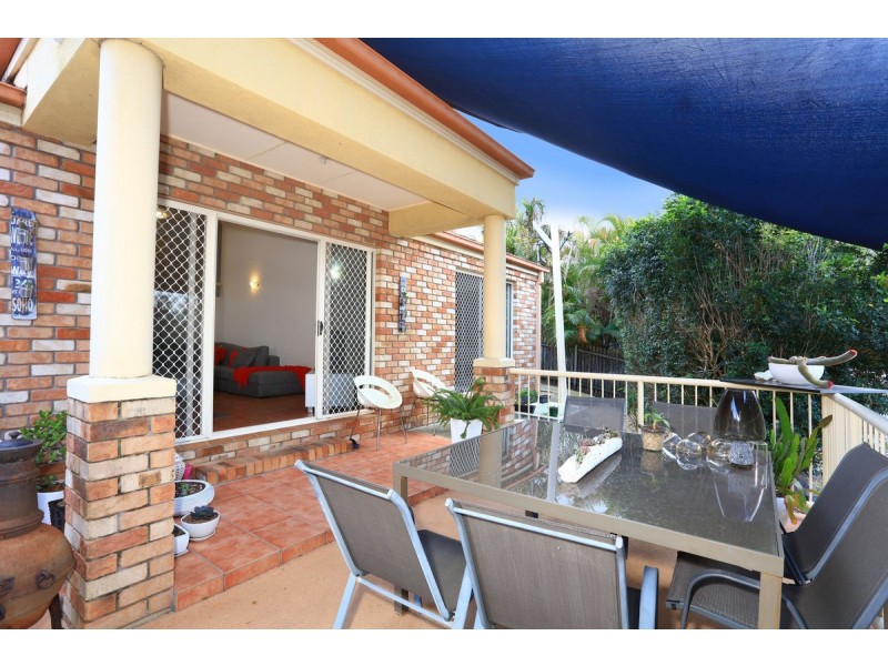 69 Paddington Drive, Carrara QLD 4211