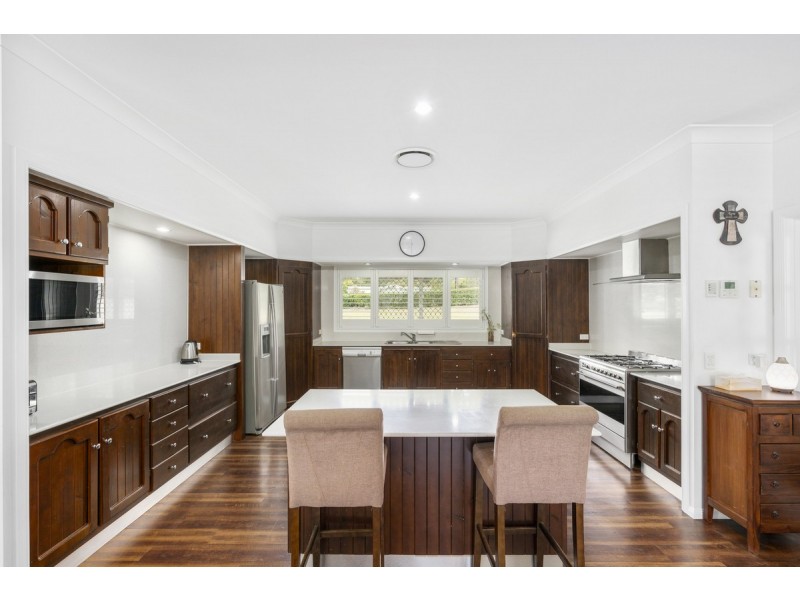 34 Lawnhill Drive, Nerang QLD 4211