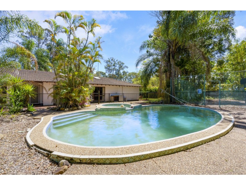 13-15 Kupara Street, Nerang QLD 4211