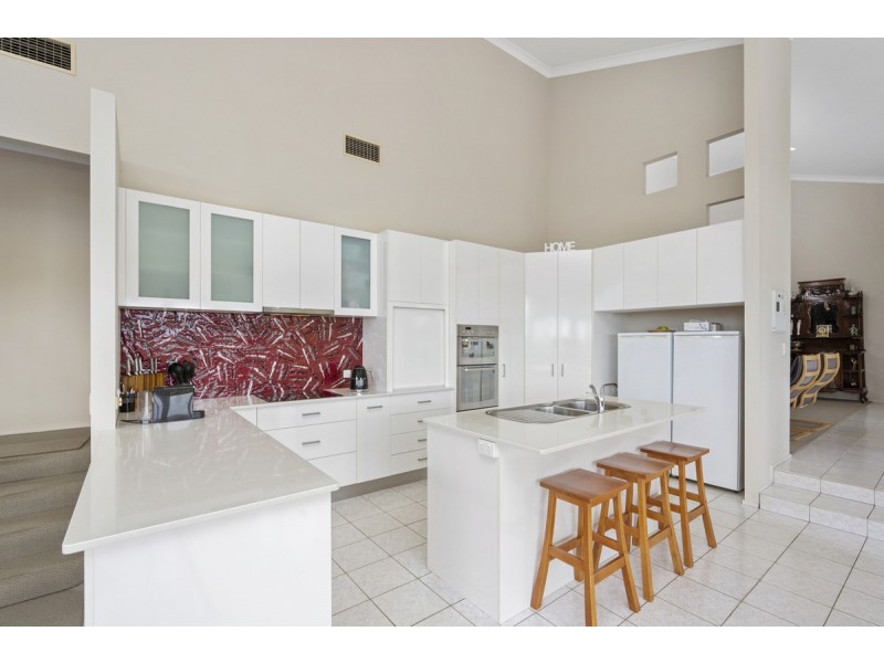 29 Michelmore Road, Carrara QLD 4211