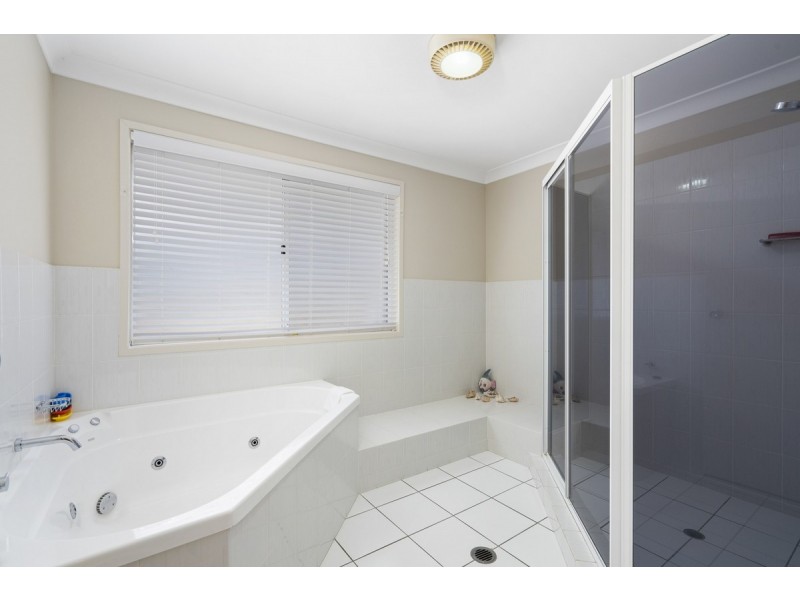 29 Michelmore Road, Carrara QLD 4211