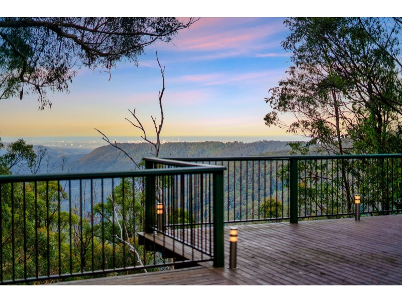 4 Gwongorella Parade, Springbrook QLD 4213