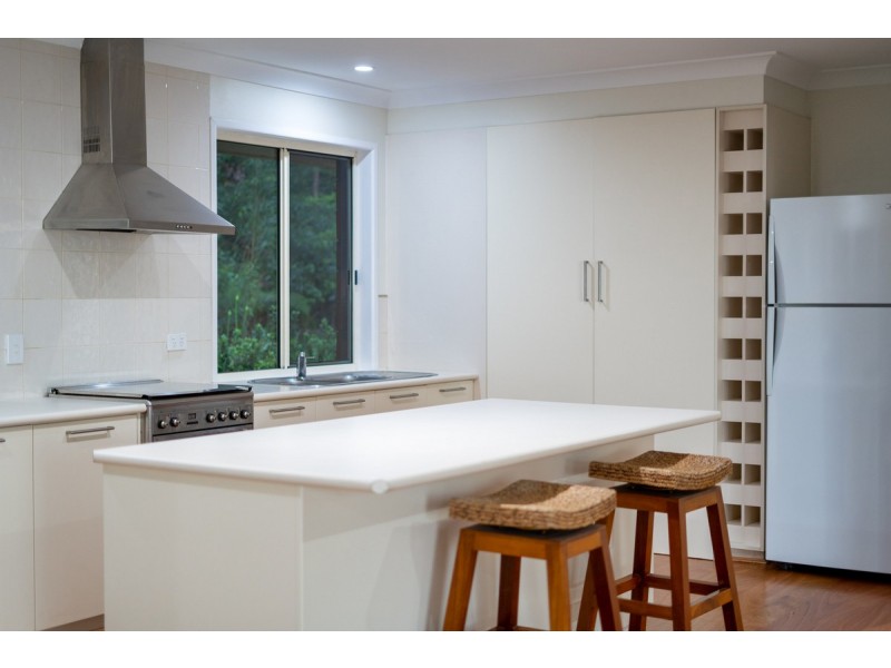 4 Gwongorella Parade, Springbrook QLD 4213