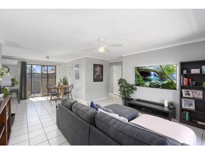 1/13 Gumbeel Court, Highland Park QLD 4211