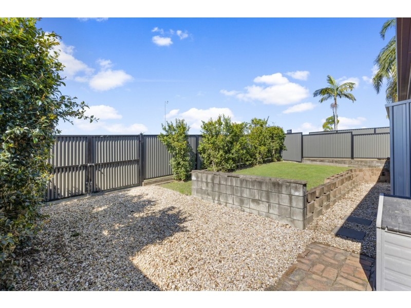 1/13 Gumbeel Court, Highland Park QLD 4211