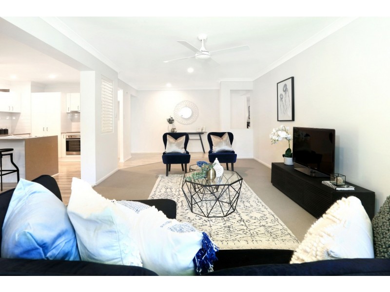 5 Orion Court, Molendinar QLD 4214