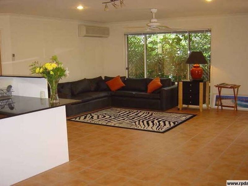 14 Rhiannon Drive, Ashmore QLD 4214