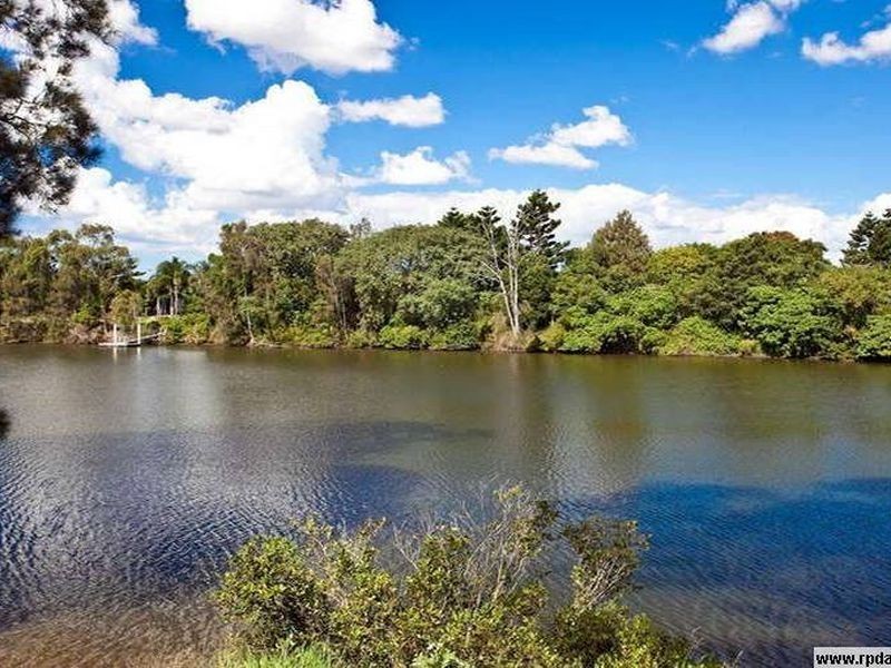 14 Rhiannon Drive, Ashmore QLD 4214