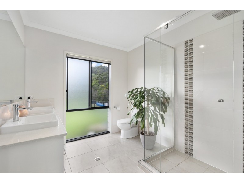 26A Boogard Place, Clagiraba QLD 4211