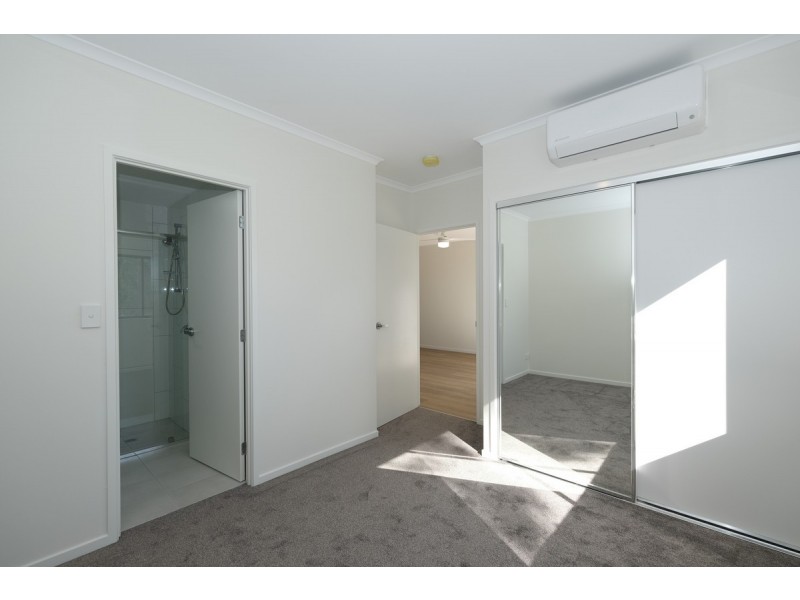 122 River Hills Road, Eagleby QLD 4207