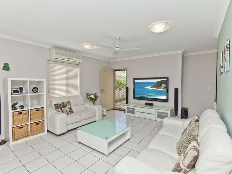 2/14 Pilar Court, Molendinar QLD 4214