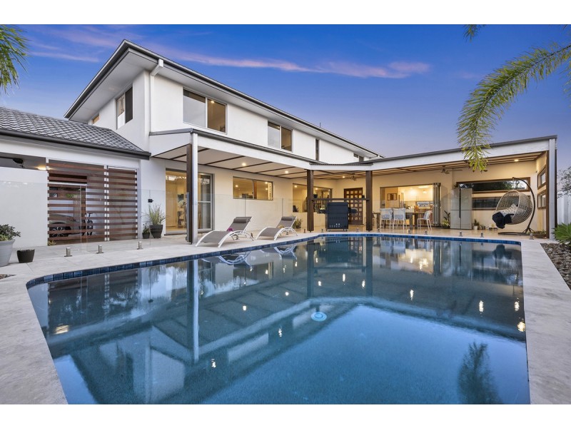 12 Daimler Drive, Bundall QLD 4217