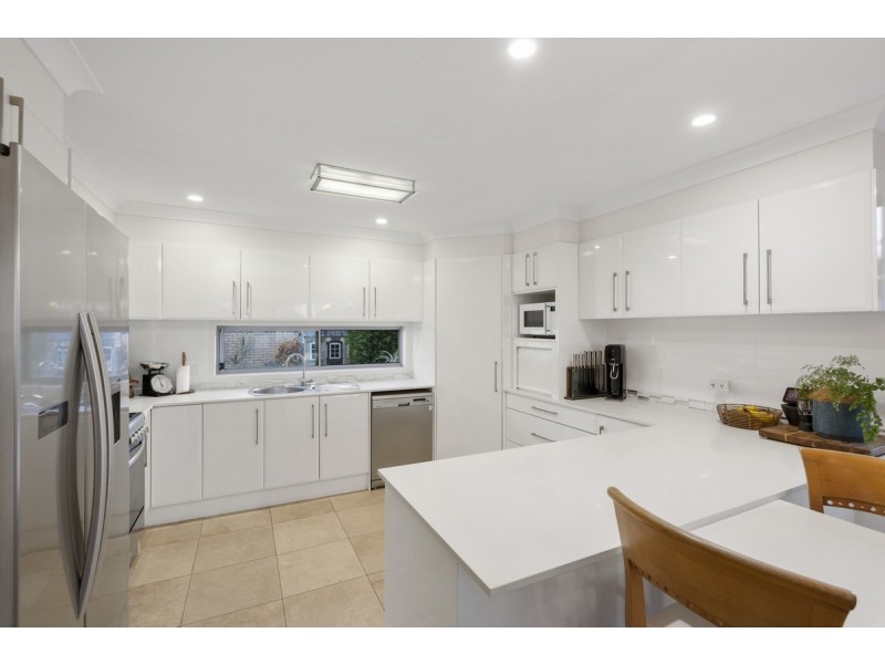 12 Daimler Drive, Bundall QLD 4217