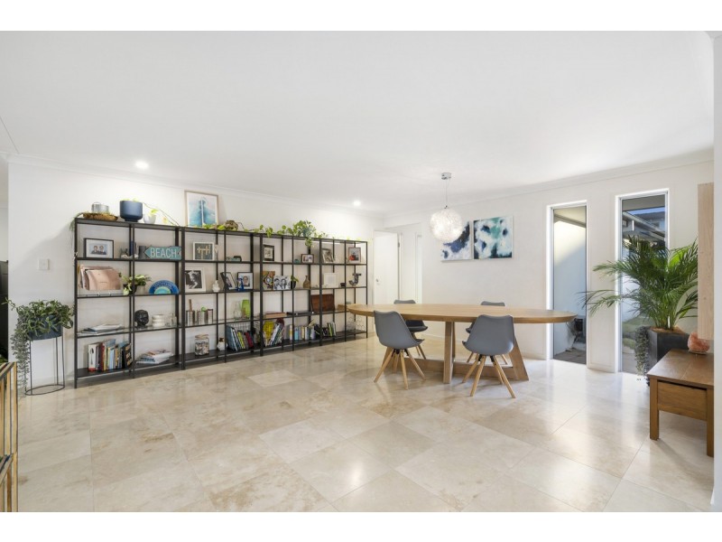 12 Daimler Drive, Bundall QLD 4217