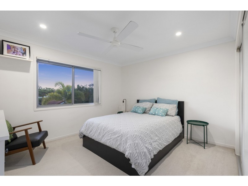 12 Daimler Drive, Bundall QLD 4217
