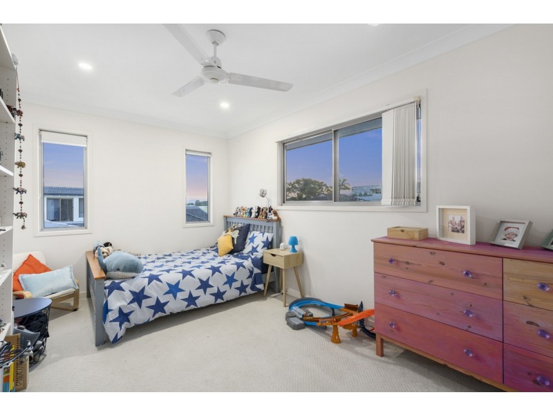 12 Daimler Drive, Bundall QLD 4217