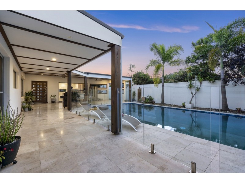 12 Daimler Drive, Bundall QLD 4217