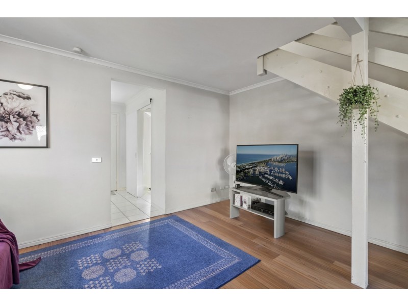 13/125 Pappas Way, Nerang QLD 4211