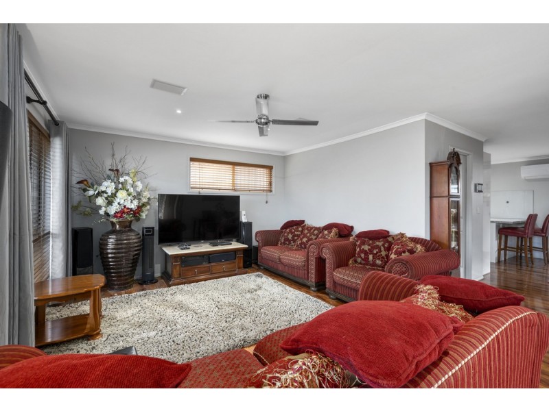 22 Mackellar Drive, Nerang QLD 4211