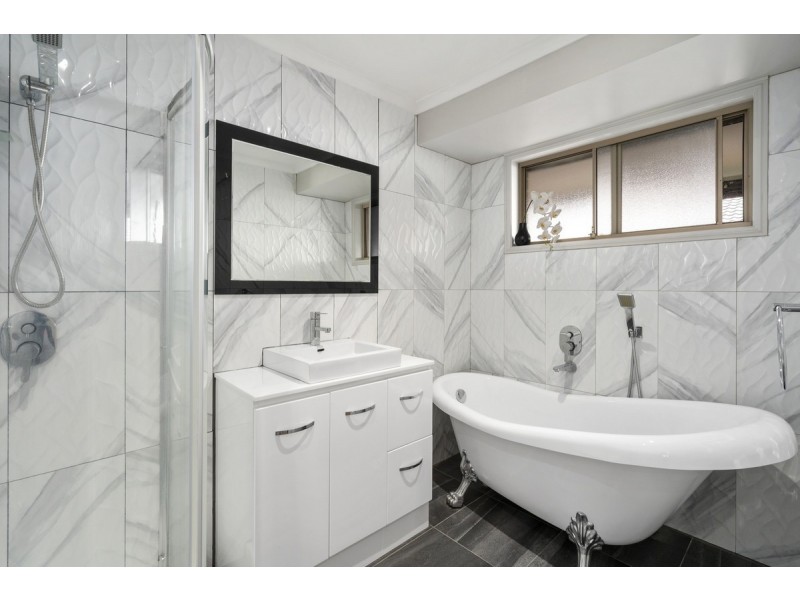 22 Mackellar Drive, Nerang QLD 4211