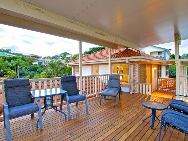 27 Piccadilly Place, Highland Park QLD 4211