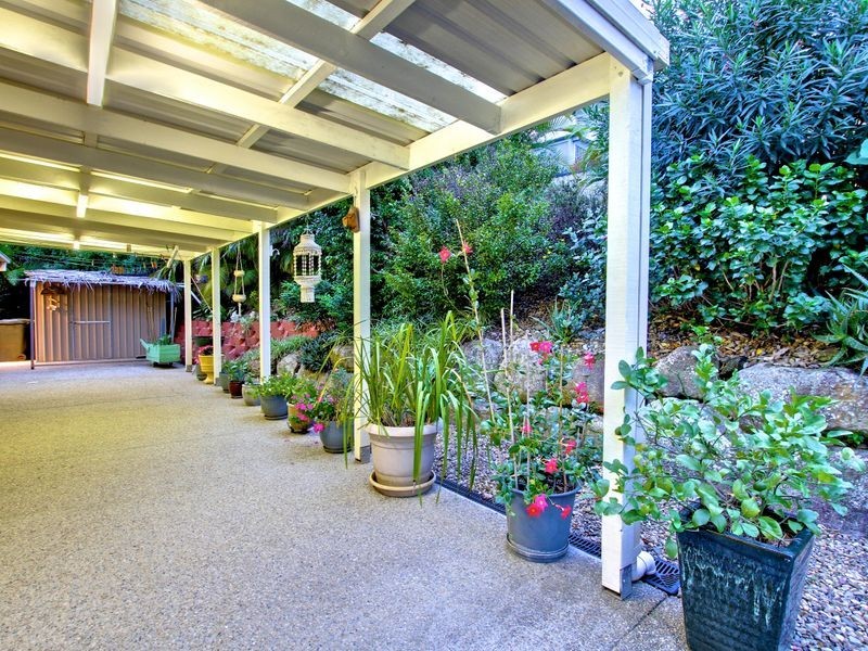 27 Piccadilly Place, Highland Park QLD 4211