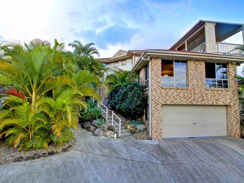 27 Piccadilly Place, Highland Park QLD 4211
