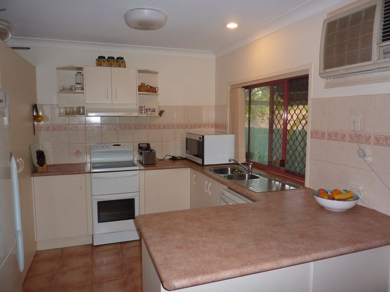 41 Paddington Drive, Carrara QLD 4211