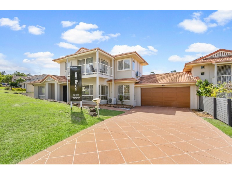 1/2 Rivage Place, Highland Park QLD 4211