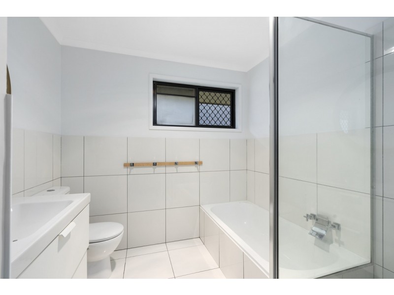 20 Sue Court, Highland Park QLD 4211