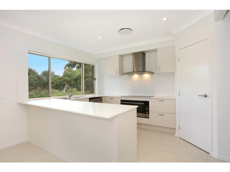 1 Doomben Court, Beechmont QLD 4211