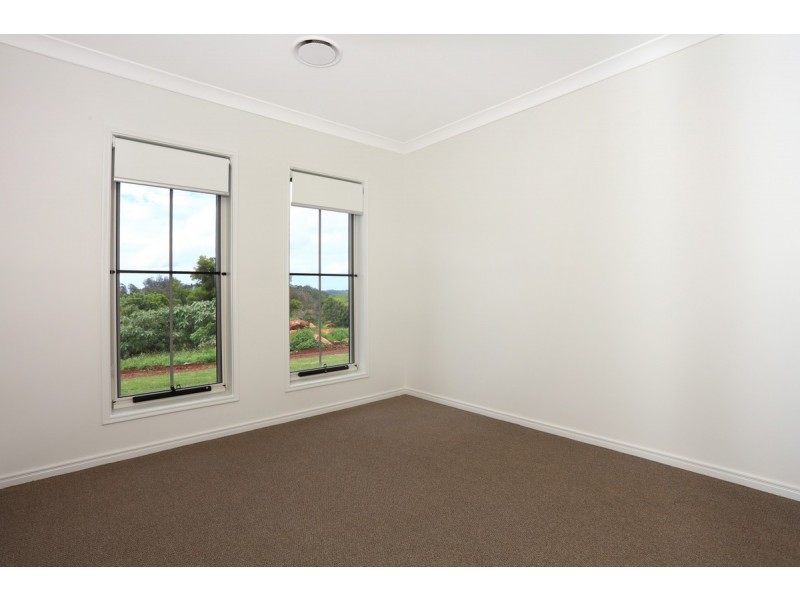 1 Doomben Court, Beechmont QLD 4211