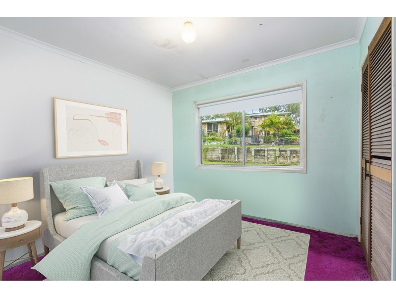 16 Blaxland Avenue, Molendinar QLD 4214