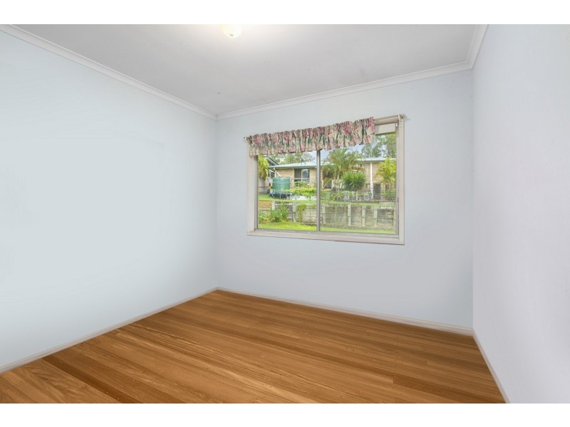 16 Blaxland Avenue, Molendinar QLD 4214