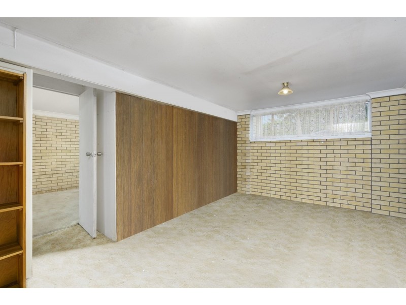 16 Blaxland Avenue, Molendinar QLD 4214