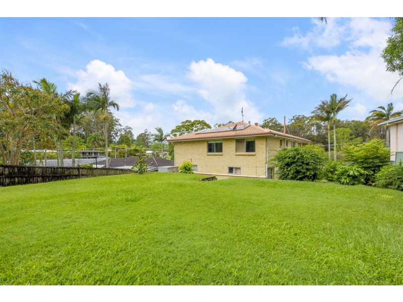 16 Blaxland Avenue, Molendinar QLD 4214