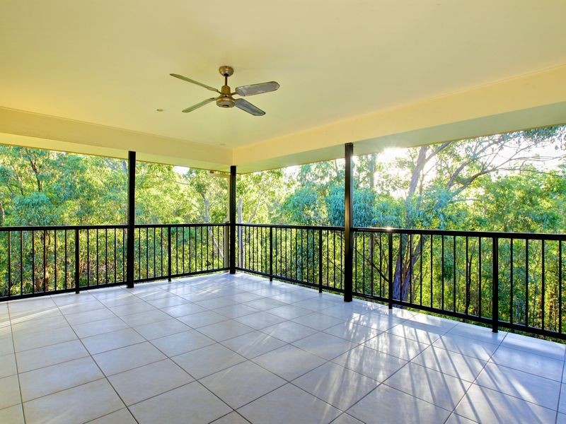 25 Tara Vista Boulevard, Highland Park QLD 4211