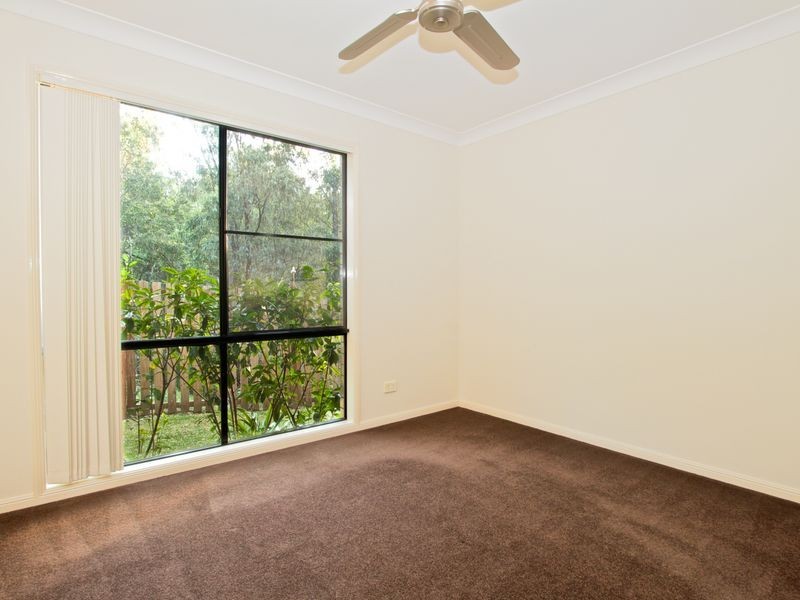 25 Tara Vista Boulevard, Highland Park QLD 4211