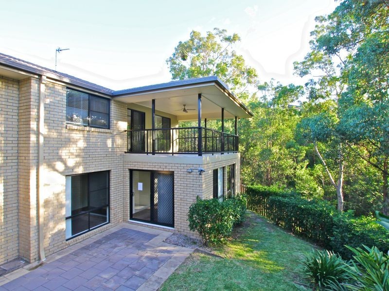 25 Tara Vista Boulevard, Highland Park QLD 4211