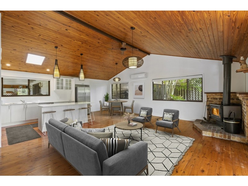 6 Marrantin Court, Carrara QLD 4211