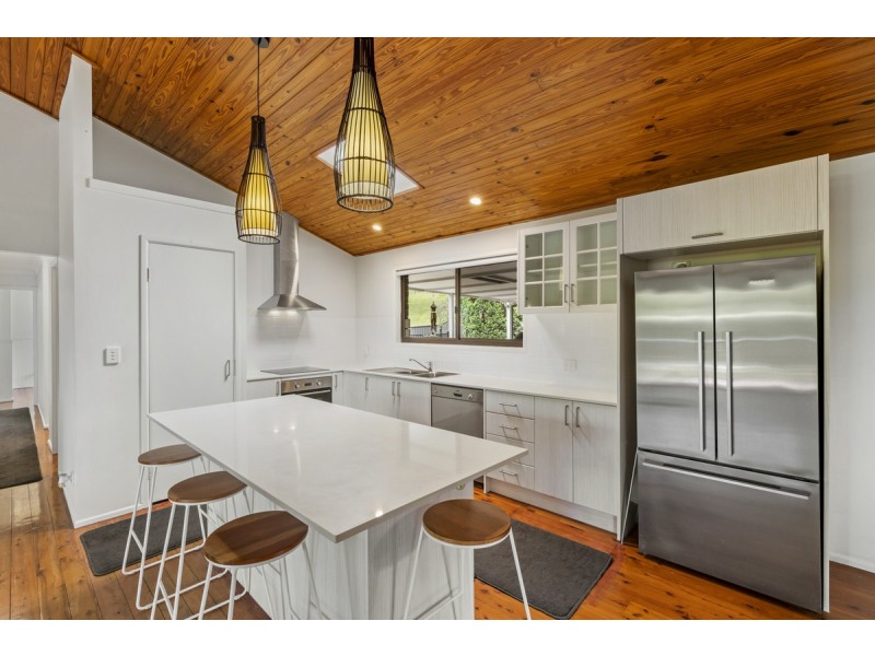 6 Marrantin Court, Carrara QLD 4211